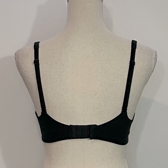 Victoria’s Secret Bra - Picture 2 of 5